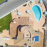 Villa Villa Moorea - Moradia com piscina aquecível, ginásio e BBQ - Galé, Albufeira Guia (Faro)