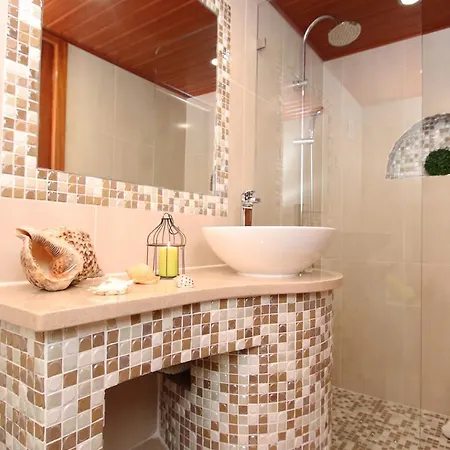 Villa Moorea - Moradia Com Piscina Aquecivel, Ginasio E Bbq - Gale, Albufeira Guia (Faro)