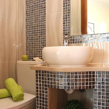 Villa Moorea - Moradia Com Piscina Aquecivel, Ginasio E Bbq - Gale, Albufeira